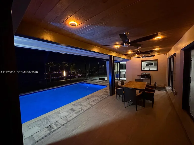 103 Tropicana Dr — Photo 45