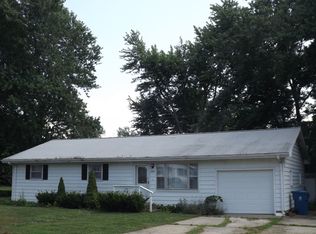 2307 Mimosa Dr, Olney, IL 62450