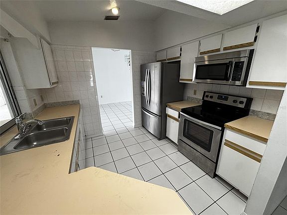 4th image of 2340 Linton Ln
