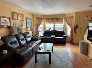 12 Rushford Meade, Granby, CT 06035