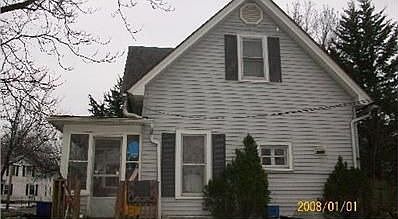 3rd image of 760 E New York St