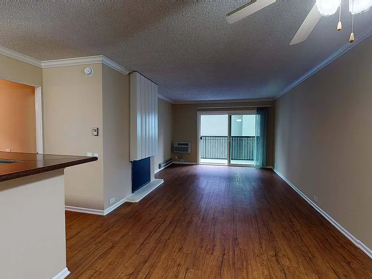 Eight 80 Newport Beach — Photo 167
