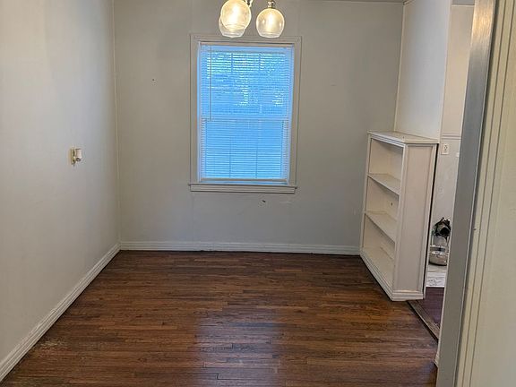 4th image of 2609 28th St