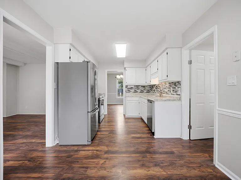 2252 Newstead Dr — Photo 17