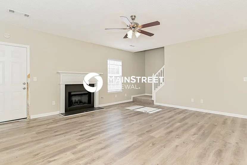 345 Kaleb Ct — Photo 2