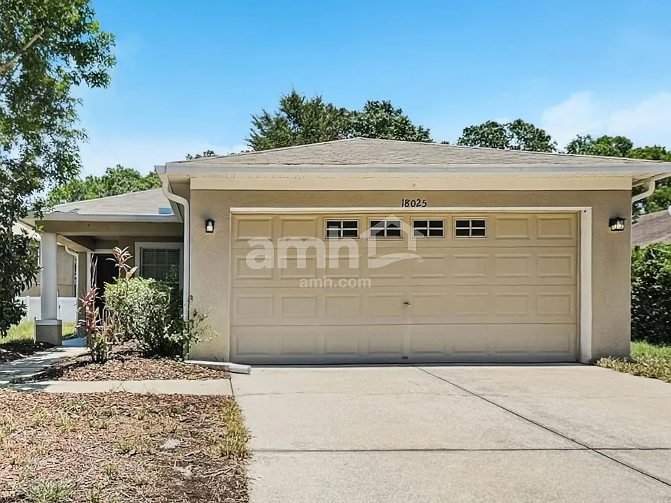 18025 Cypress Bay Pkwy