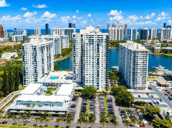 2750 NE 183rd St #Penthouse 05, Aventura, FL 33160