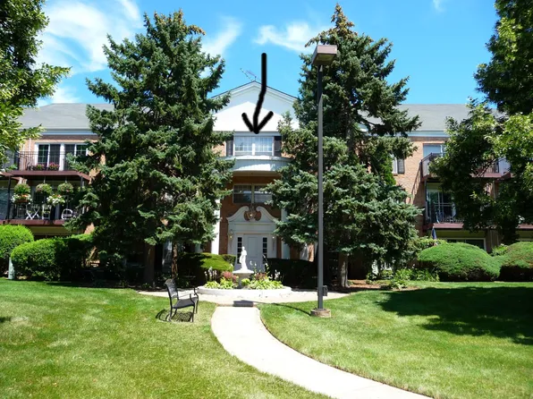 5100 Carriageway Dr #305, Rolling Meadows, IL 60008