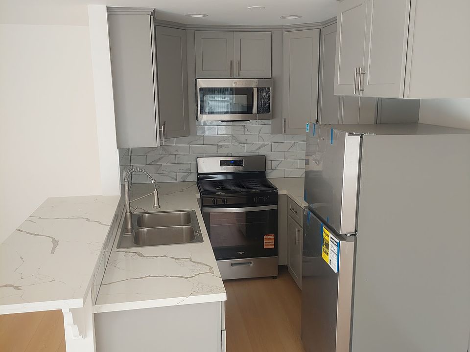 1st image of 1722 Coronado Ave APT B