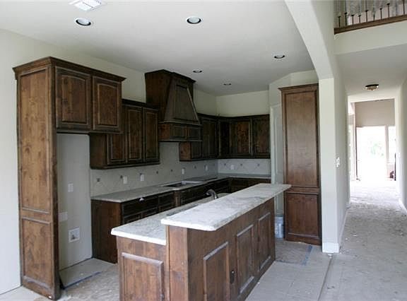 3rd image of 12877 Greenhaven Dr