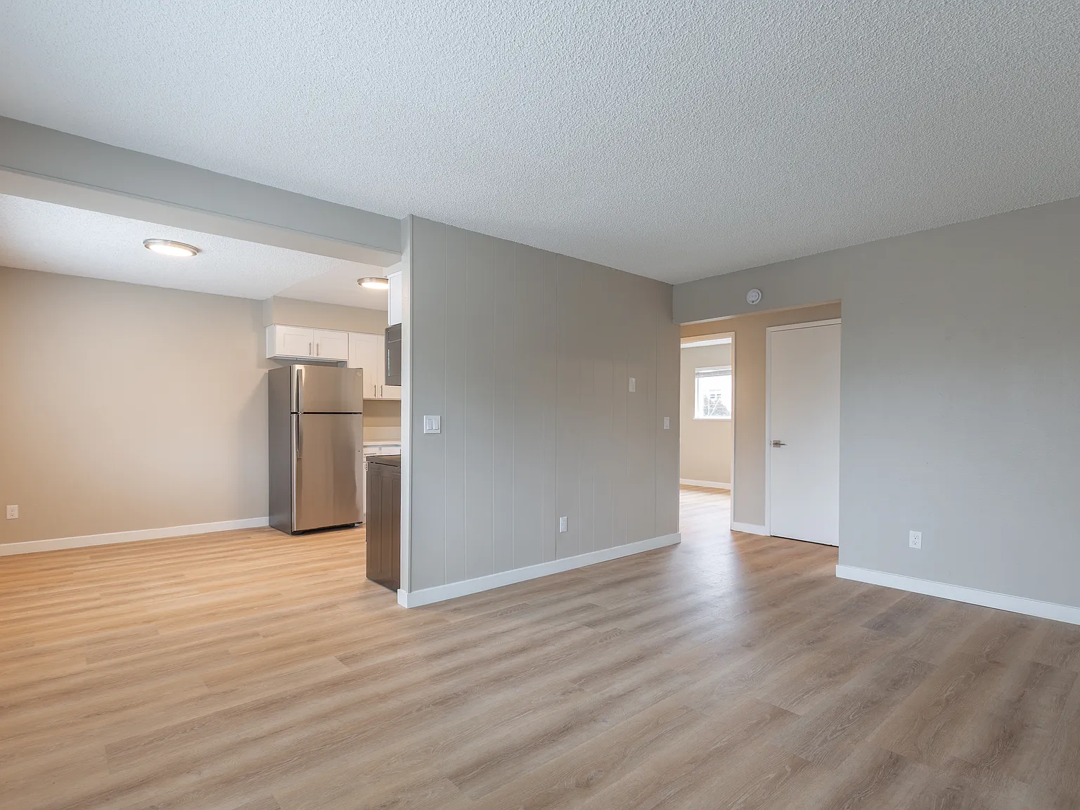2 bed, 800 sqft, $1,995 — Photo 3