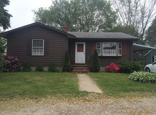 9 Guillotte St, Acushnet, MA 02743