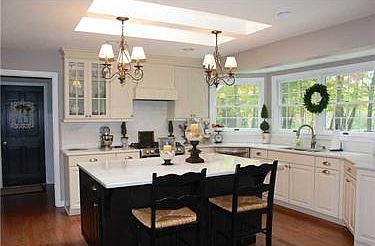 3rd image of 148 Saint Ives Dr
