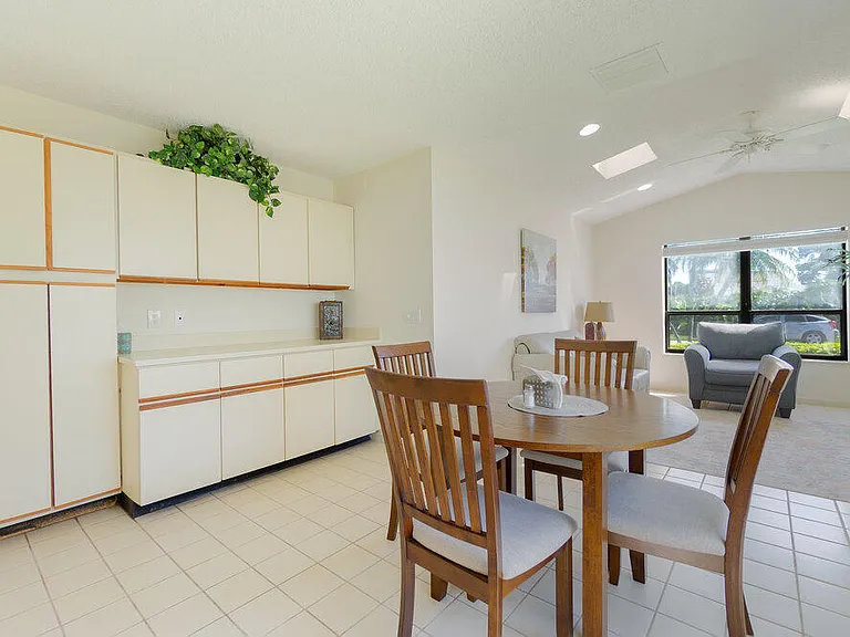 6672 S Pine Ct — Photo 7