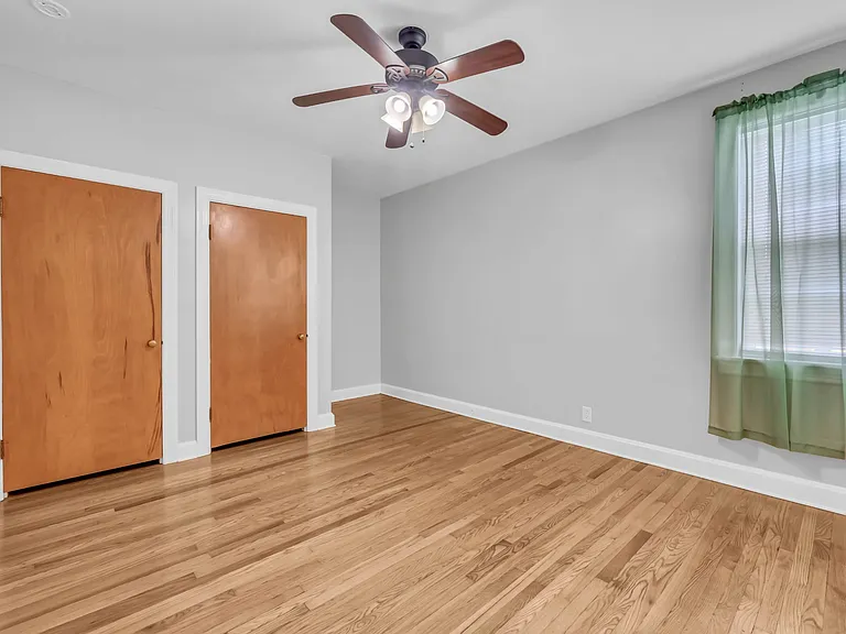 217 E Meadow Cir — Photo 28