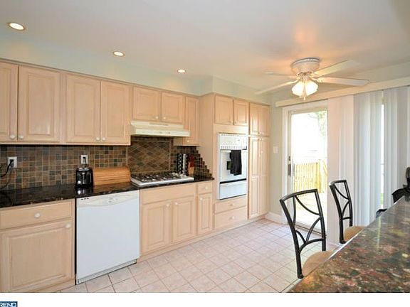 3rd image of 3708 Mechanicsville Pl