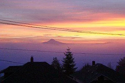 Enjoy lovely sunrise w/view of Mt Hood