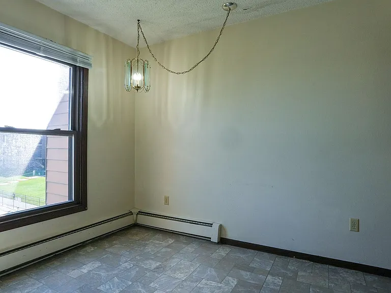 4440 S Poplar St #307 — Photo 5