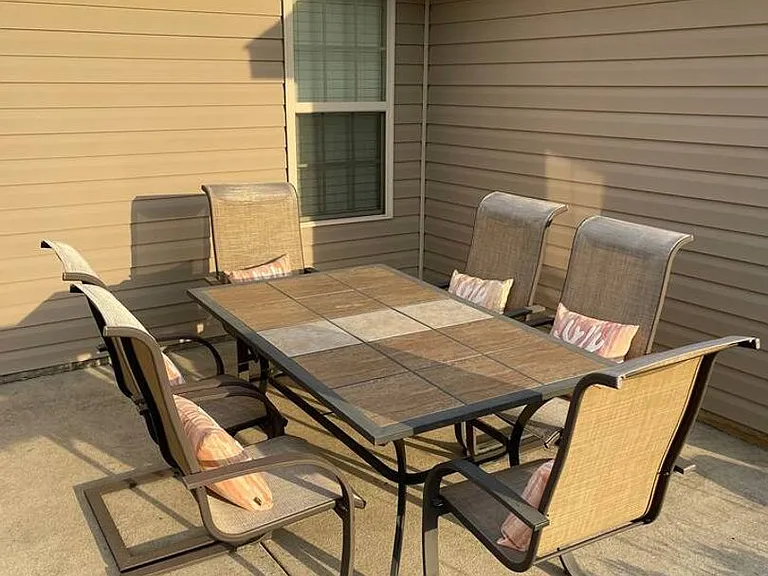 1007 Rosland Cir — Photo 14