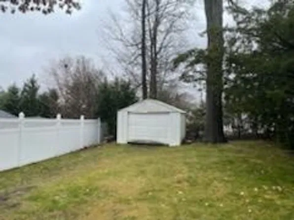 41 Reid St, Sayreville, NJ 08872