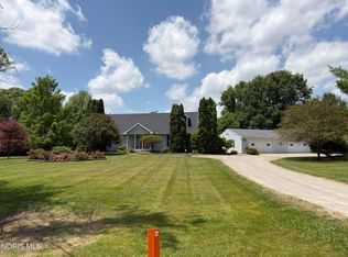 1460 Scott Rd, Swanton, OH 43558