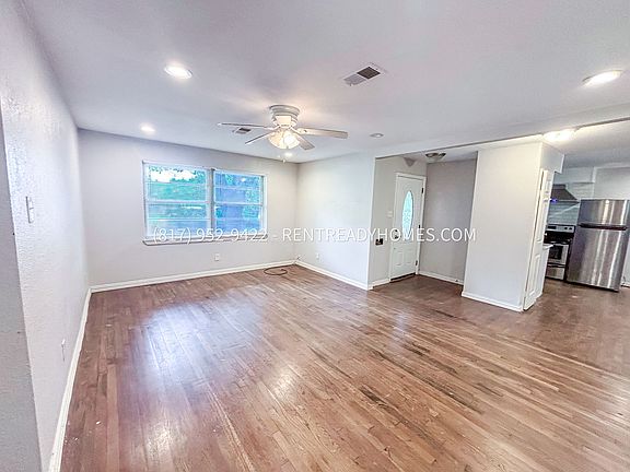 3rd image of 722 NW 16th St