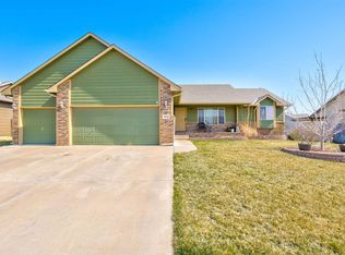 3036 N Rough Creek Rd, Derby, KS 67037