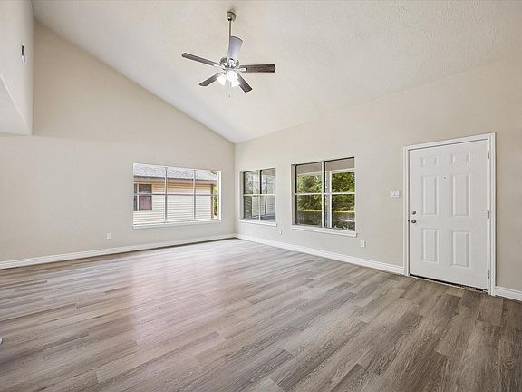4th image of 229 E Forest Ave