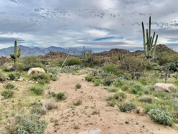 4th image of 1444 W Tortolita Mountain Cir #300