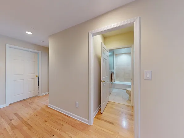 702 Ocean Parkway image 9 of 19