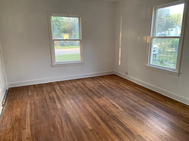 2 bed, 704 sqft, $1,195 — Photo 3