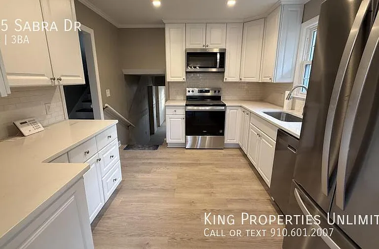 335 Sabra Dr — Photo 3