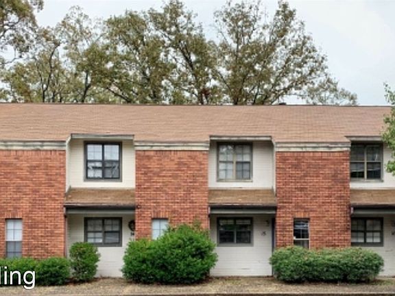 3rd image of 301 Pine Forest Cir APT 27
