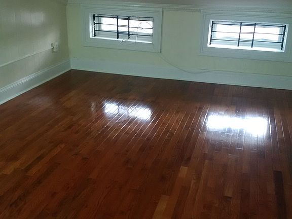 5th image of 877 Lafayette Ave #3