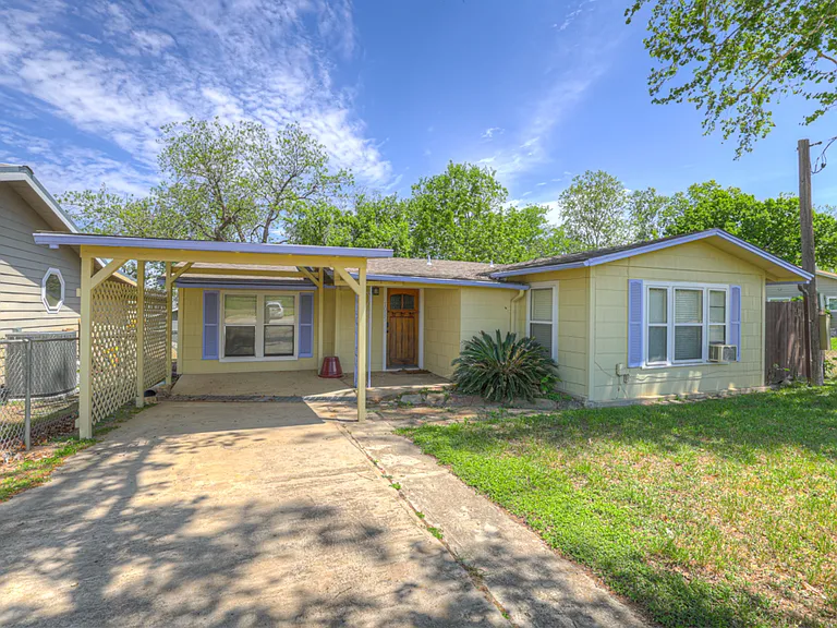 1015 Reiley Rd — Photo 28