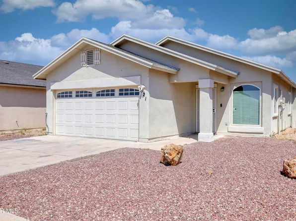 821 Nena Shapleigh Ln, El Paso, TX 79927