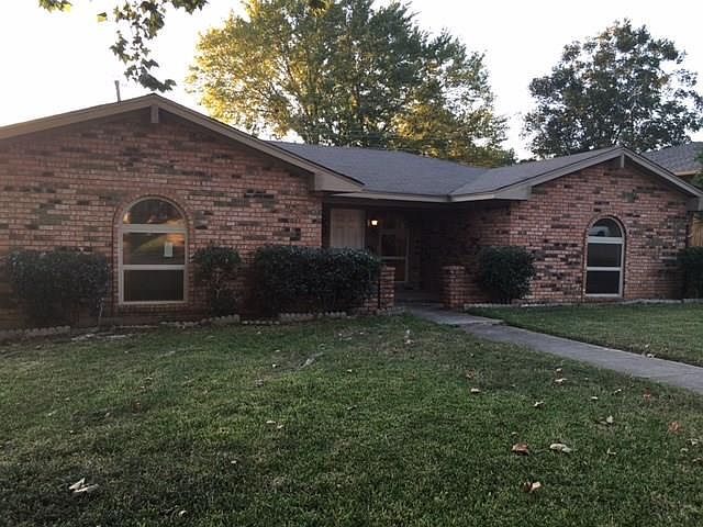 1st image of 1625 Barbara Dr