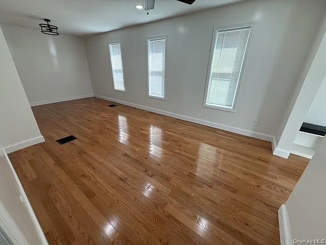 2 bed, 1.0 bath, 808 sqft, $2,000 — Photo 4