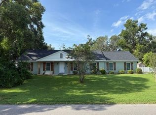 2005 Capri Rd, Valrico, FL 33594