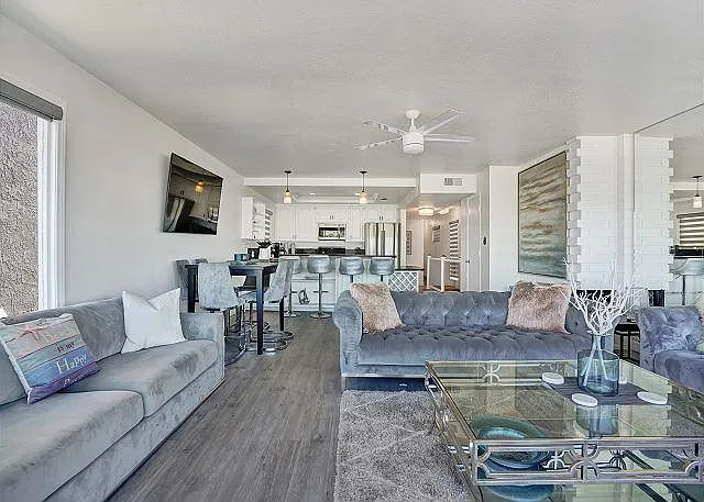 1807 W Bay Ave — Photo 16