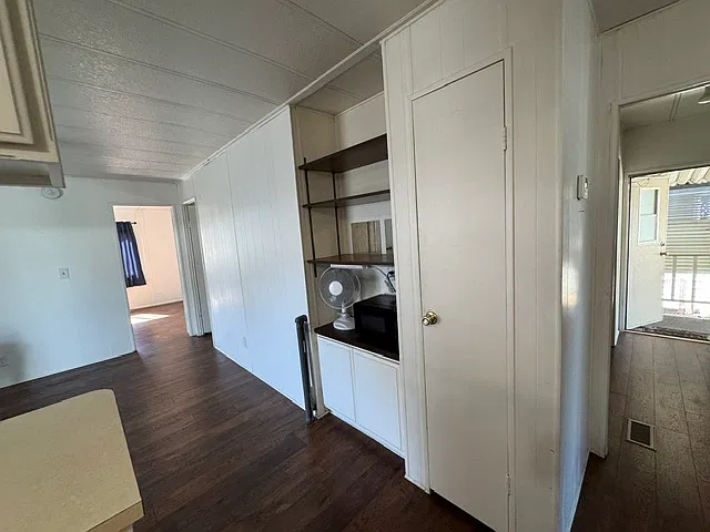 2 bed, 1248 sqft, $2,200 — Photo 4