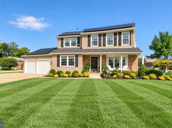 10 Oxford Dr, Sewell, NJ 08080