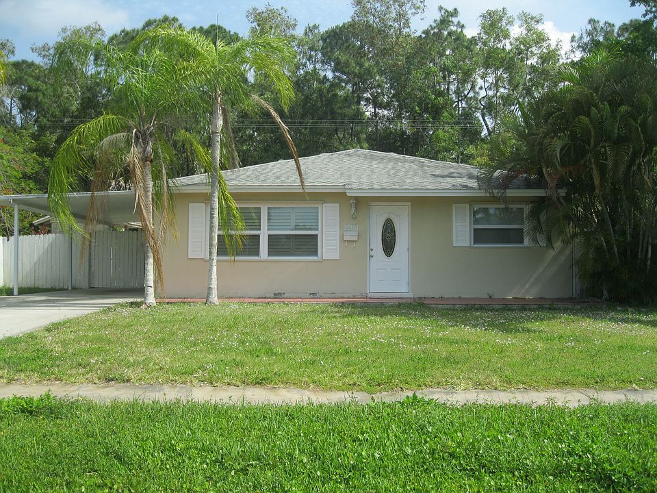 1st image of 2951 Poinciana Dr