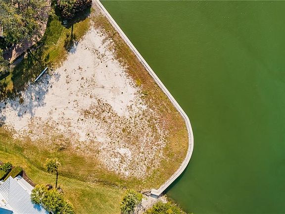 3rd image of 117 Egret Ave