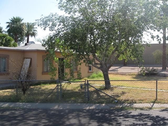 1st image of 1710 E Clarendon Avenue