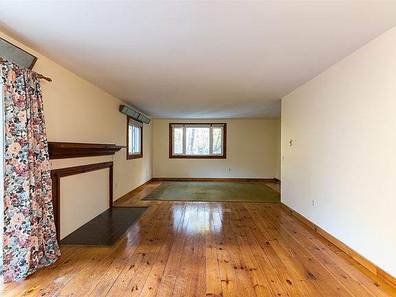 2nd image of 16 Chagnon Ln #A
