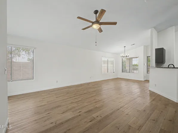 5853 W SELDON Lane, Glendale, AZ 85302
