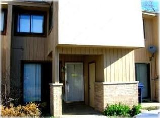 1988 Stanford Ct, Elgin, IL