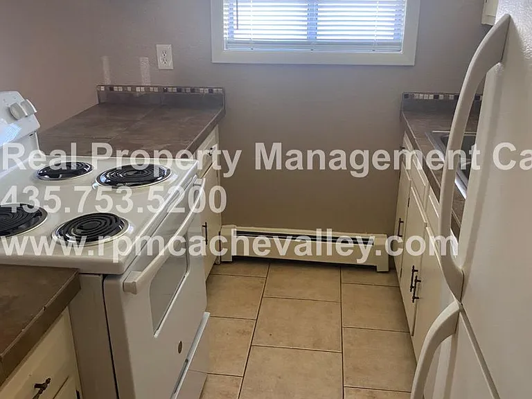 281 Riverbend Rd #1-4 — Photo 4