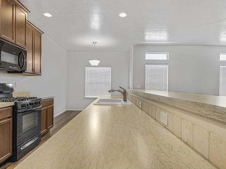 6518 E Fairmount St — Photo 13
